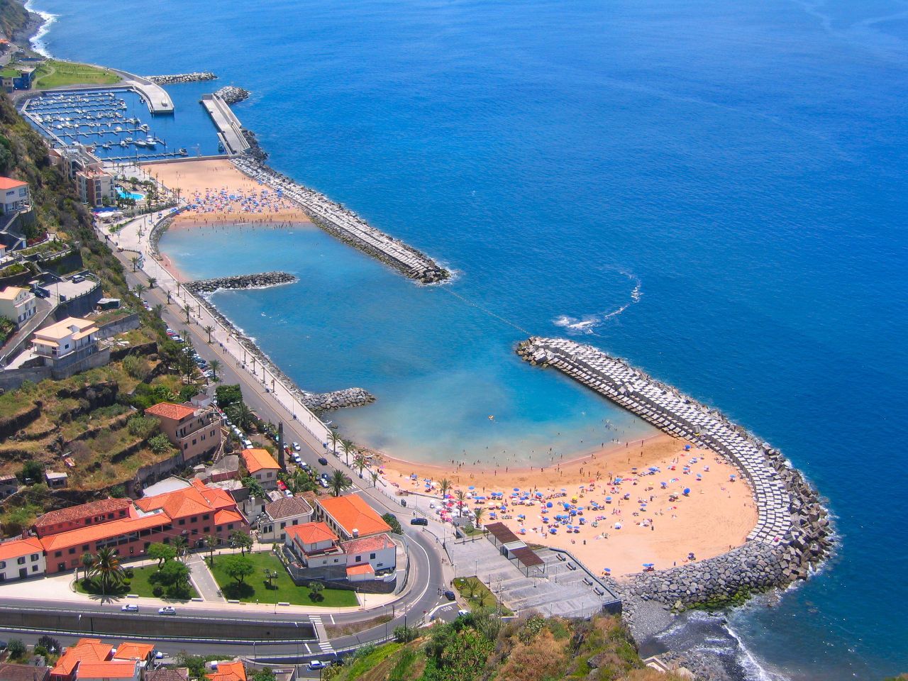 Atlas Okyanusu'nda Bir Portekiz Esintisi: Madeira