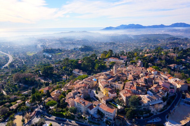 Mougins