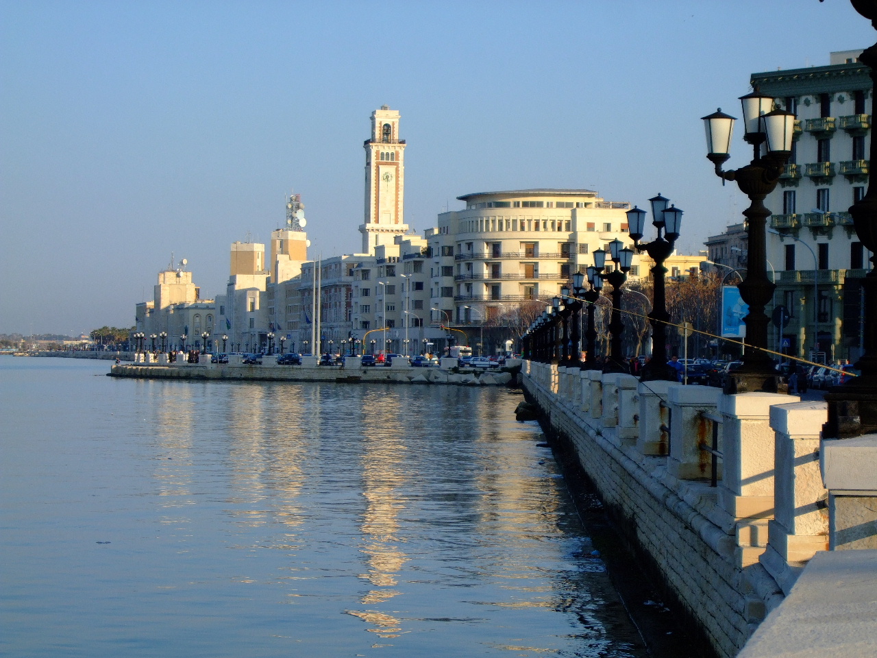 Bari'de Gezilecek - Görülecek Yerler